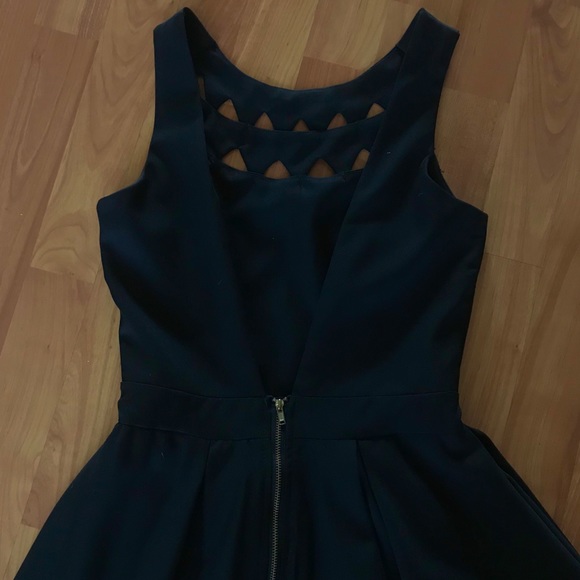 Black Semi-Formal Dress! - Picture 3 of 3